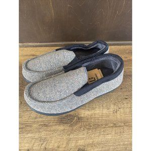 LongBay Men's Comfy Moccasin Slippers Size 11